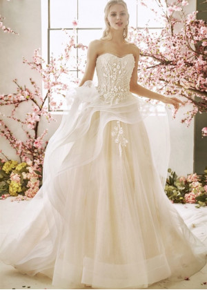 Strapless Beaded Ivory Lace Tulle Ruffle Wedding Dress With Horsehair Trim